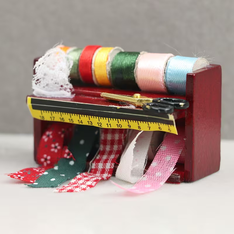 Dollhouse Mini Sewing Box with - Sewing Factory ulasan dan harga